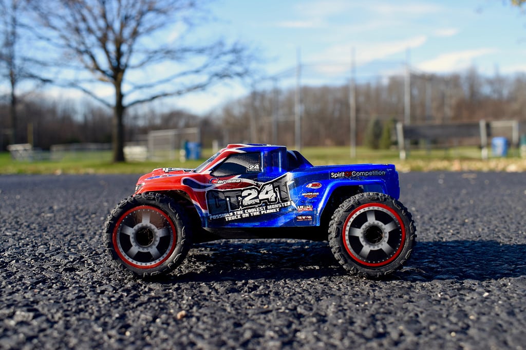 Carisma GT24T 1/24 Monster Truck