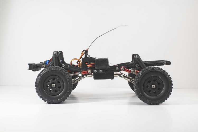 Ripper RC UGR Platform - Chassis Side